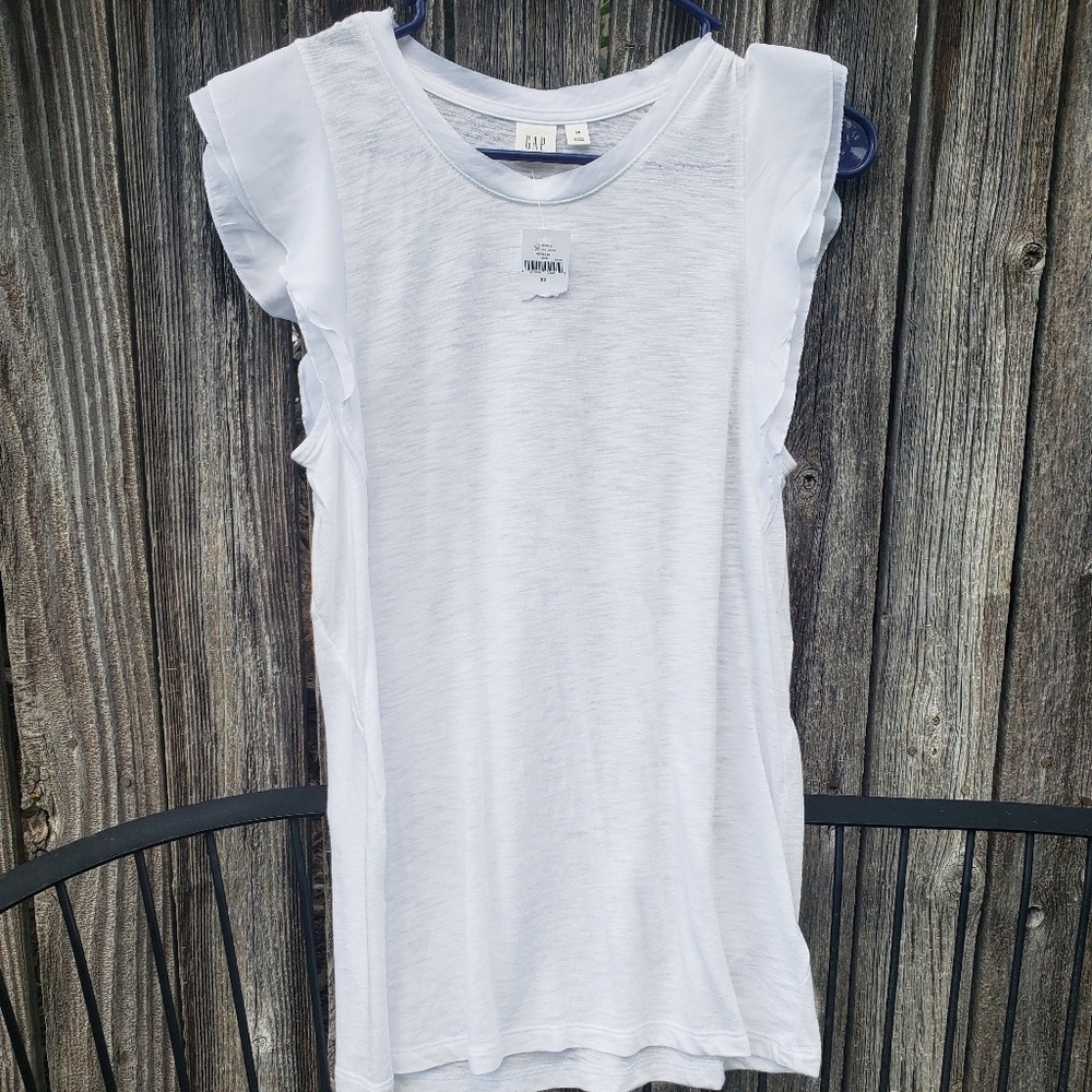 Gap flutter sleeve shirt